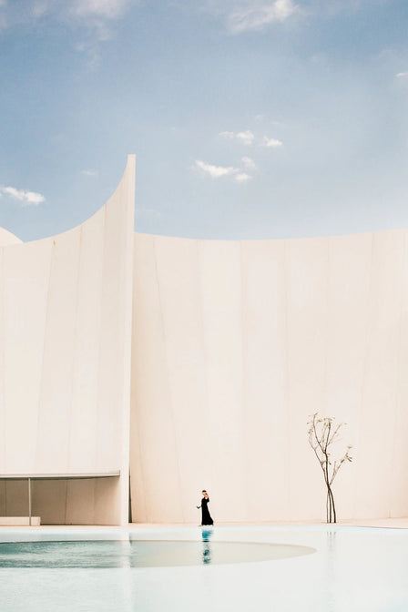 Find Inspiration: Embrace Minimalism Through Influencers - Storehouse Essentials