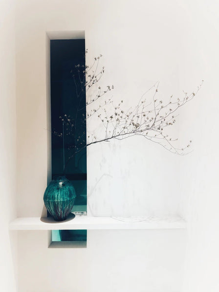 Minimalist Decor: Simple Ways to Style Your Space - Storehouse Essentials
